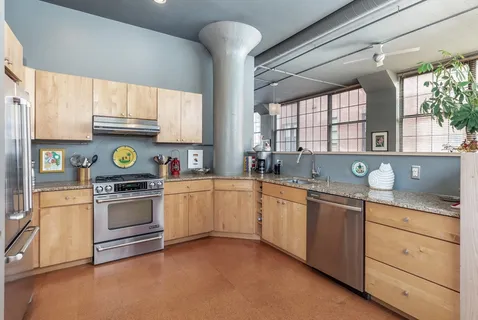 $1,250,000 | 64 East Brookline Street, Unit 4, Boston, MA 02118