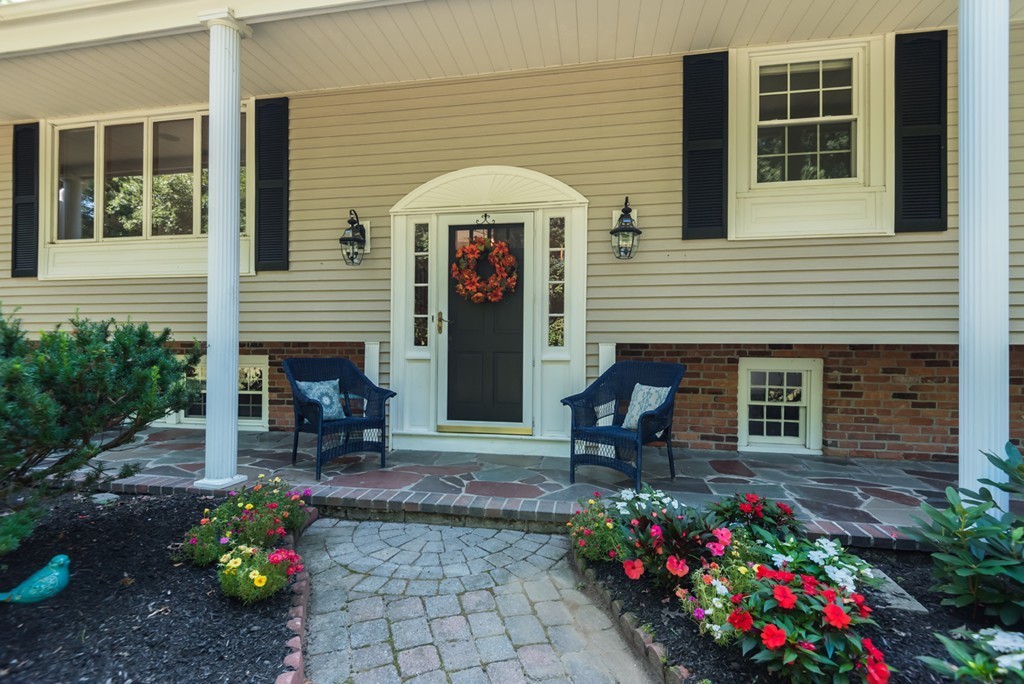 264 River Road Andover, MA 01810 - Photo 1 of 30 Gallery Image 1
