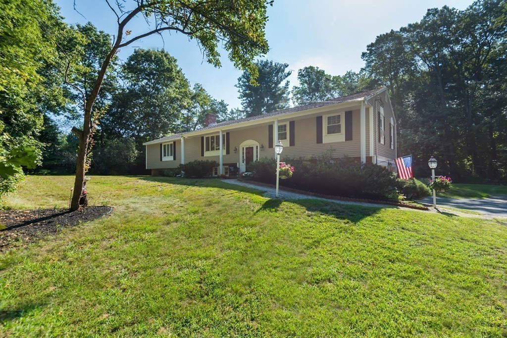 264 River Road Andover, MA 01810 - Photo 3 of 30 Gallery Image 3