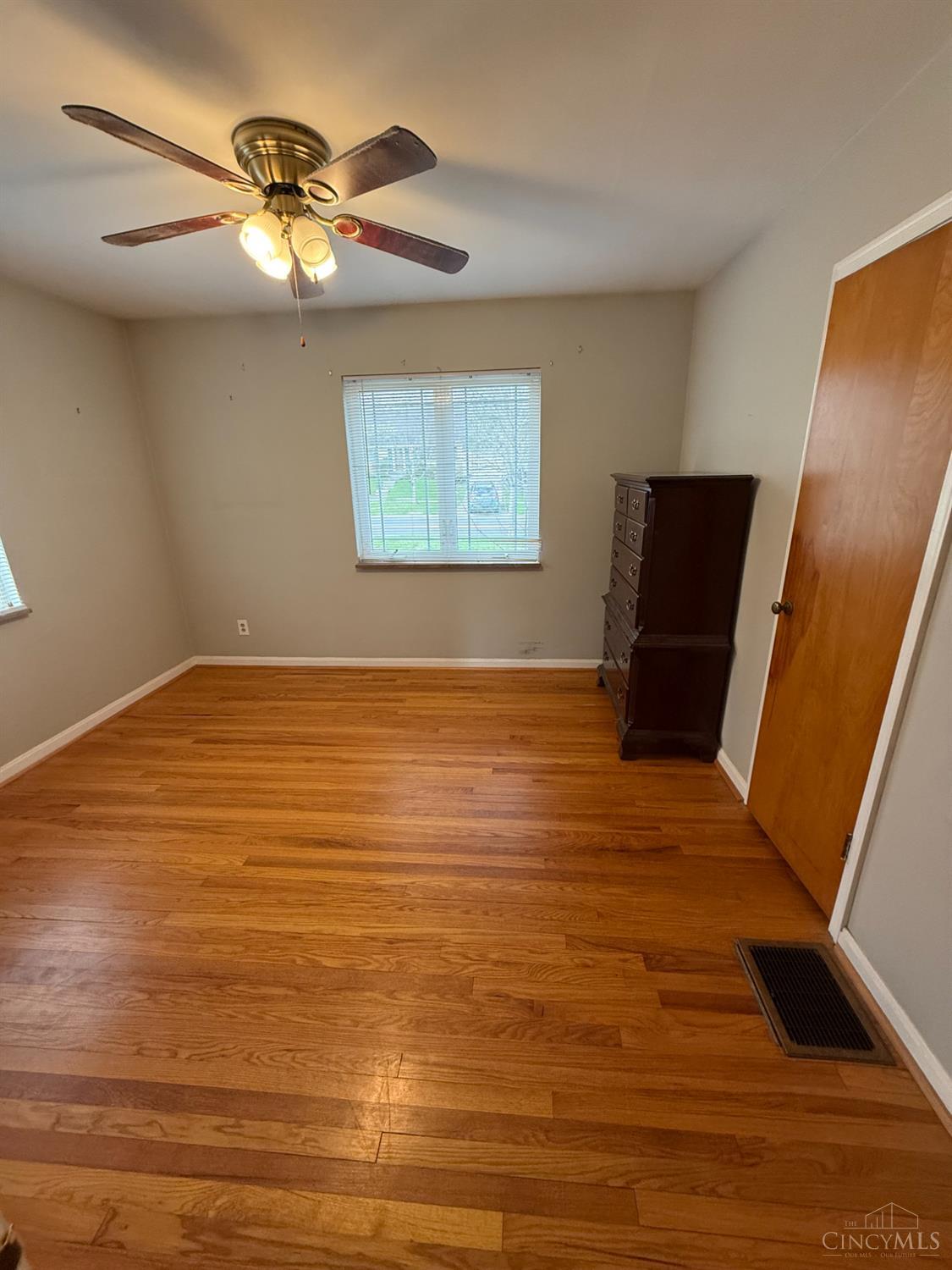332 Ingram Road Cincinnati, OH 45218 - Photo 14 of 30