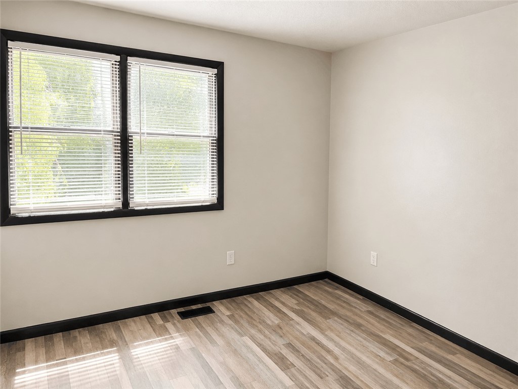 35 Weld Street, Unit A Rochester, NY 14605 - Photo 11 of 13