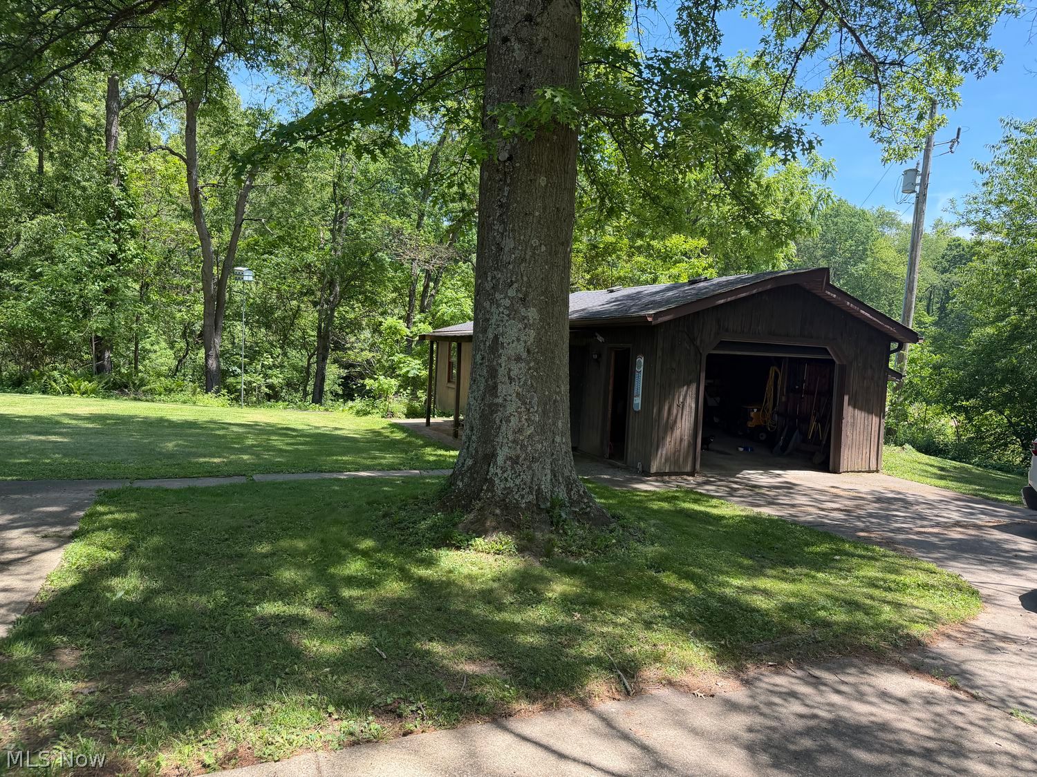 7075 Dover Zoar Road Northeast Dover, OH 44622 - Photo 21 of 23