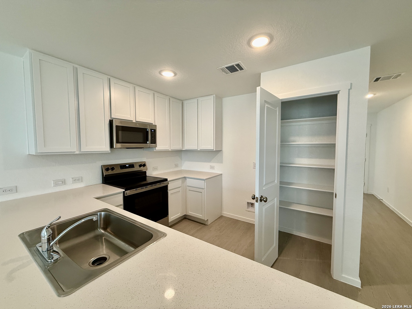 413 Moscato Road New Braunfels, TX 78130 - Photo 6 of 28