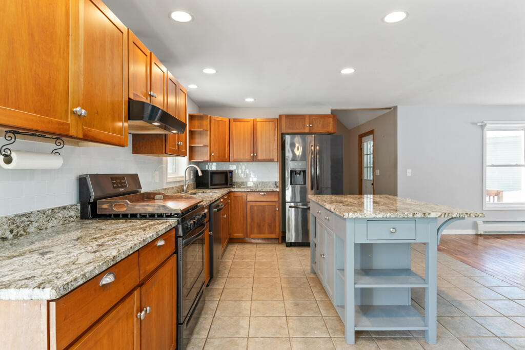 1006 Bakerstown Road Poland, ME 04274 - Photo 20 of 43 DSC03037