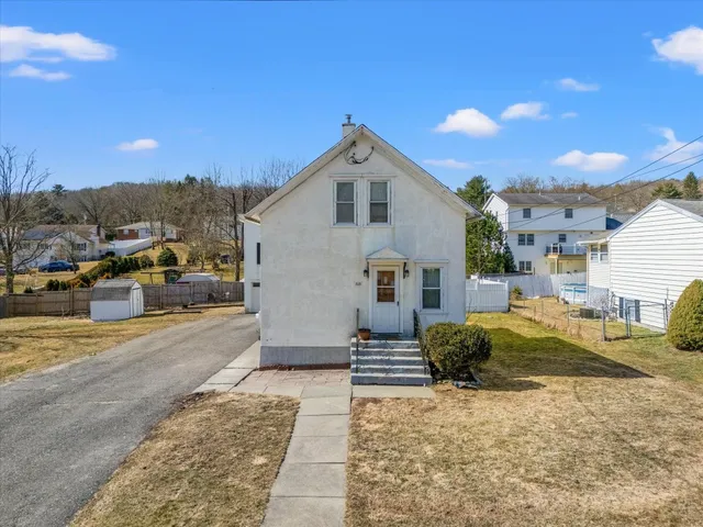 $1,550 | 709 Milan Avenue, Endicott, NY 13760