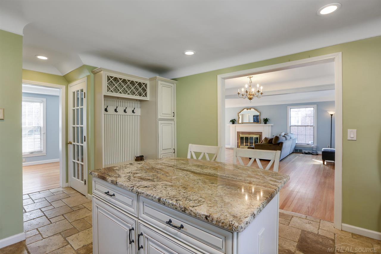 785 Bedford Road Grosse Pointe Park, MI 48230 - Photo 4 of 18