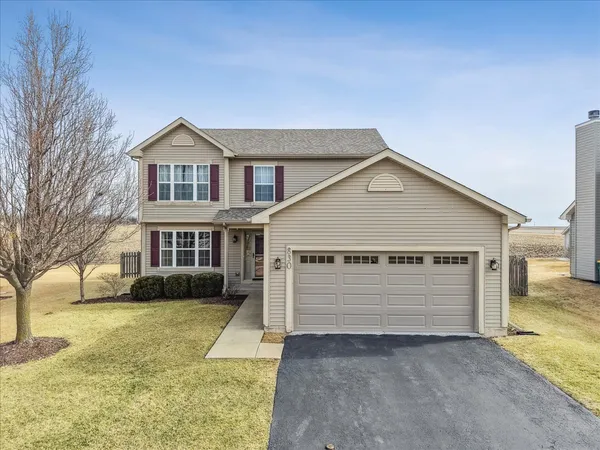 $335,000 | 830 Spring Meadow Lane, Malta, IL 60150