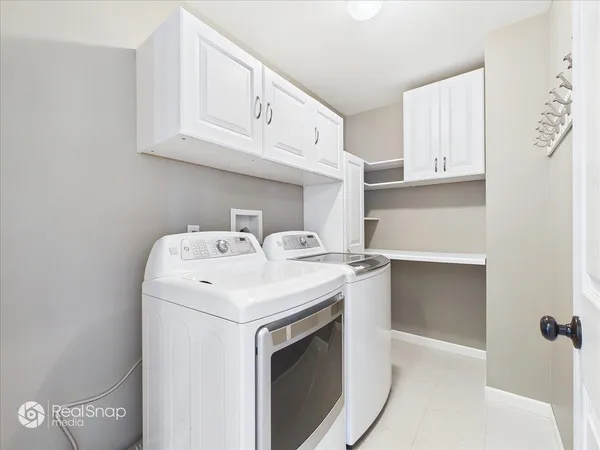 $335,000 | 830 Spring Meadow Lane, Malta, IL 60150