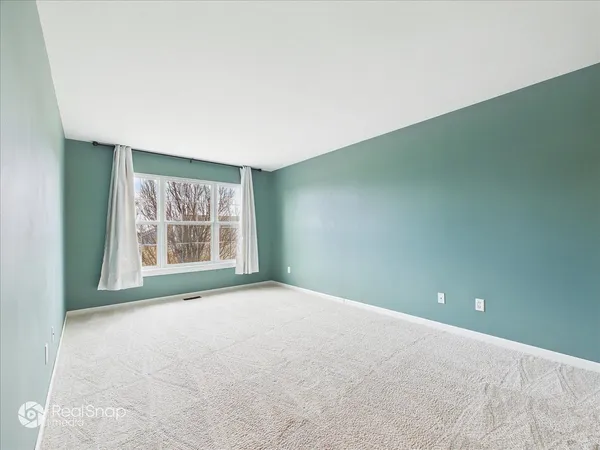 $335,000 | 830 Spring Meadow Lane, Malta, IL 60150
