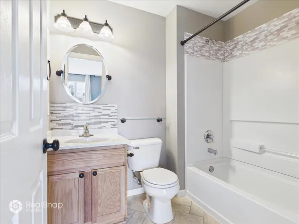 $335,000 | 830 Spring Meadow Lane, Malta, IL 60150