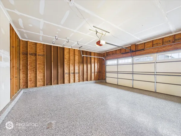 $335,000 | 830 Spring Meadow Lane, Malta, IL 60150