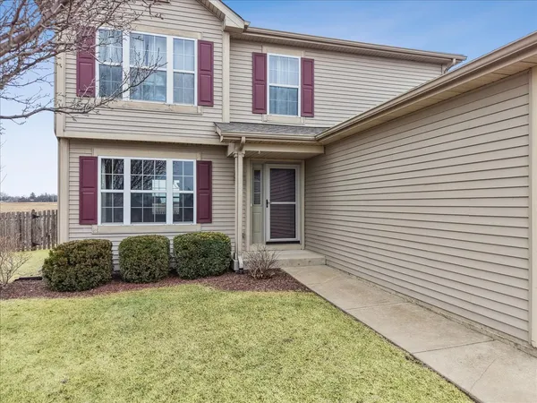 $335,000 | 830 Spring Meadow Lane, Malta, IL 60150