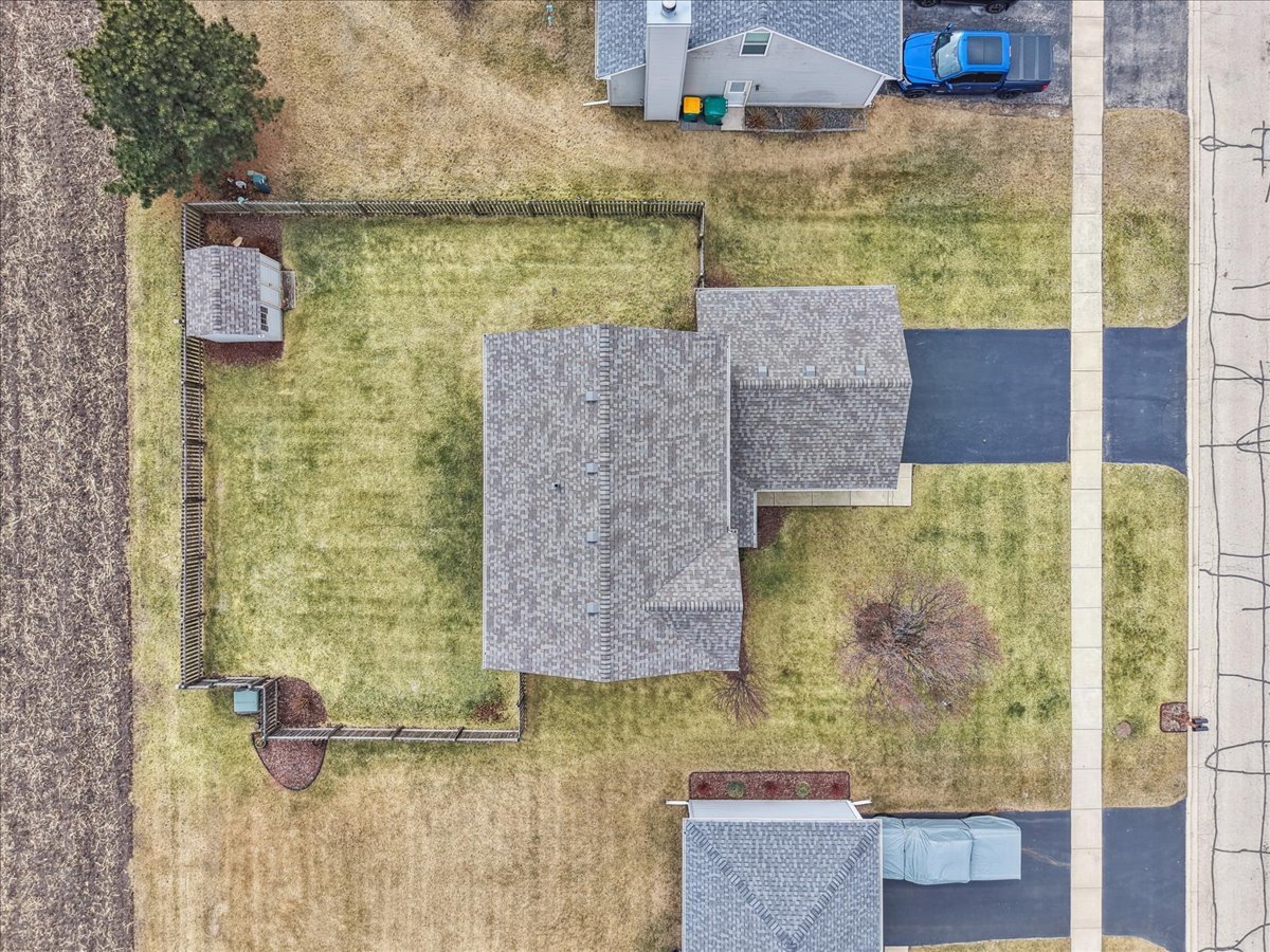 830 Spring Meadow Lane Malta, IL 60150 - Photo 34 of 53