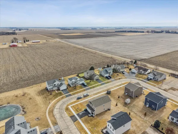 $335,000 | 830 Spring Meadow Lane, Malta, IL 60150