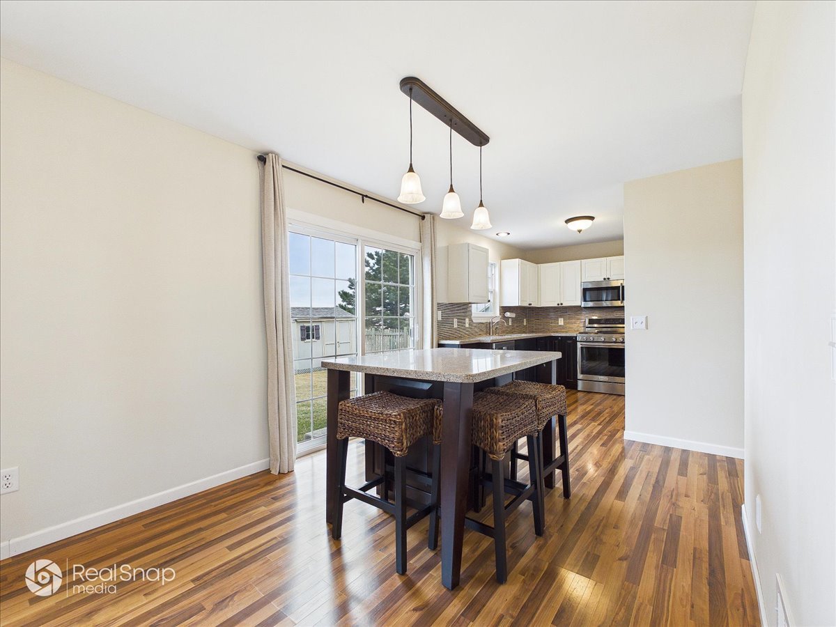 830 Spring Meadow Lane Malta, IL 60150 - Photo 10 of 53