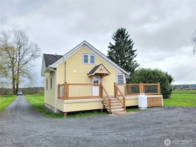 $1,995 | 1615 Norman Road, Stanwood, WA 98292