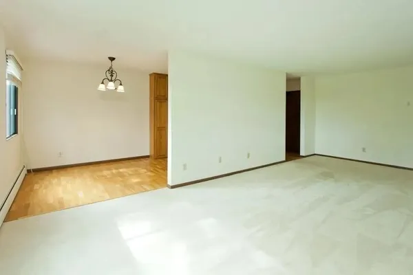 $99,900 | 4101 Parklawn Avenue, Unit 310, Edina, MN 55435