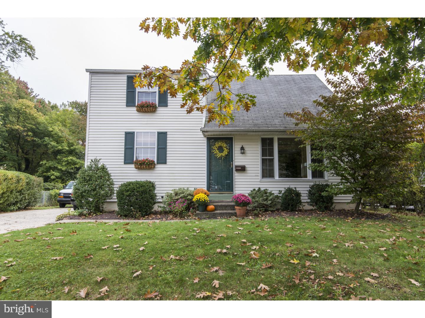 747 Valley Road Phoenixville, PA 19460 - Photo 1 of 25 Gallery Image 1