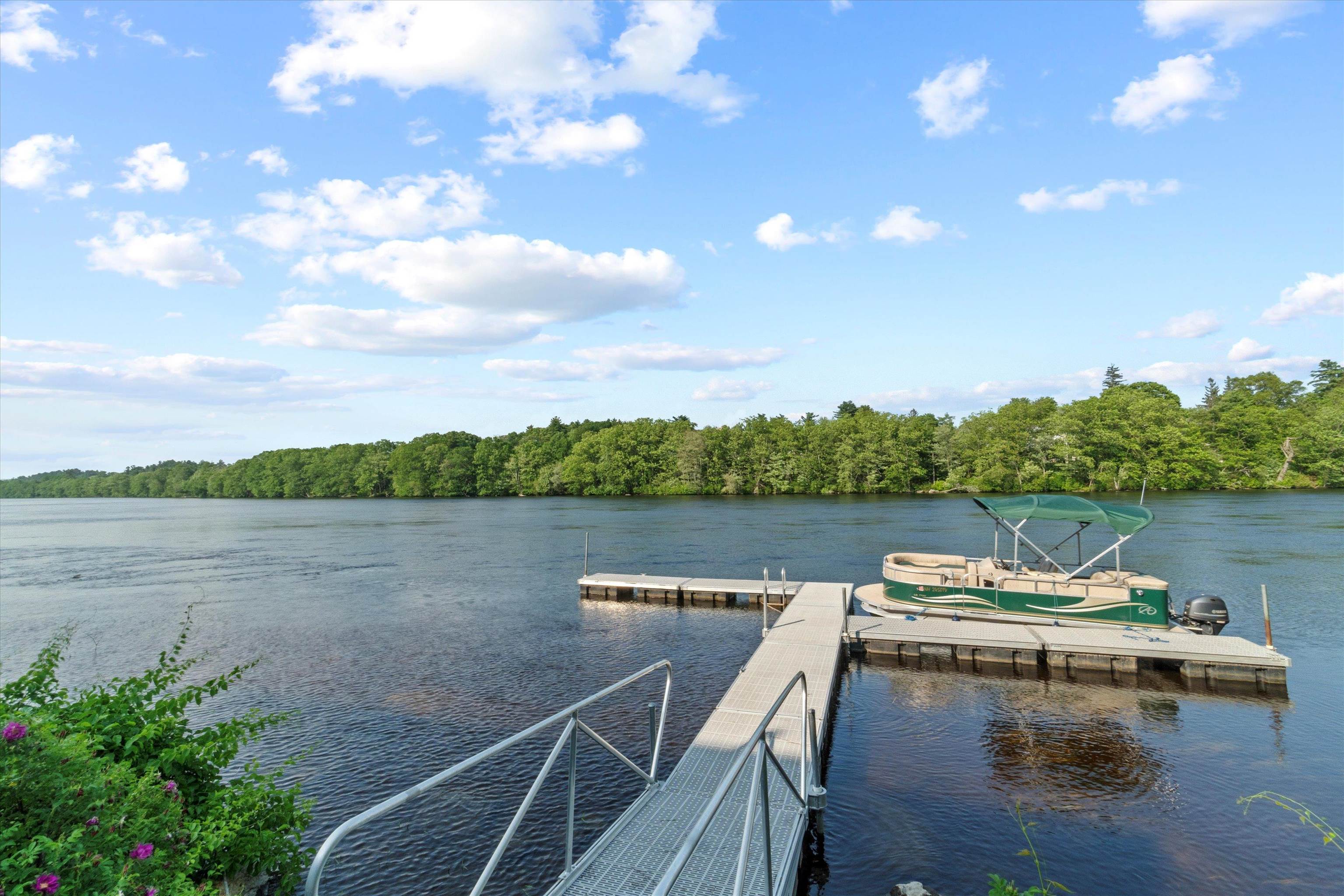 33 Riverfront Drive, Unit 5 Manchester, NH 03102 - Photo 22 of 30