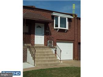 3587 Dows Road Philadelphia, PA 19154 - Photo 1 of 11 Exterior Front