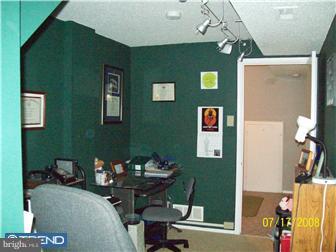 3587 Dows Road Philadelphia, PA 19154 - Photo 10 of 11 Office / Study