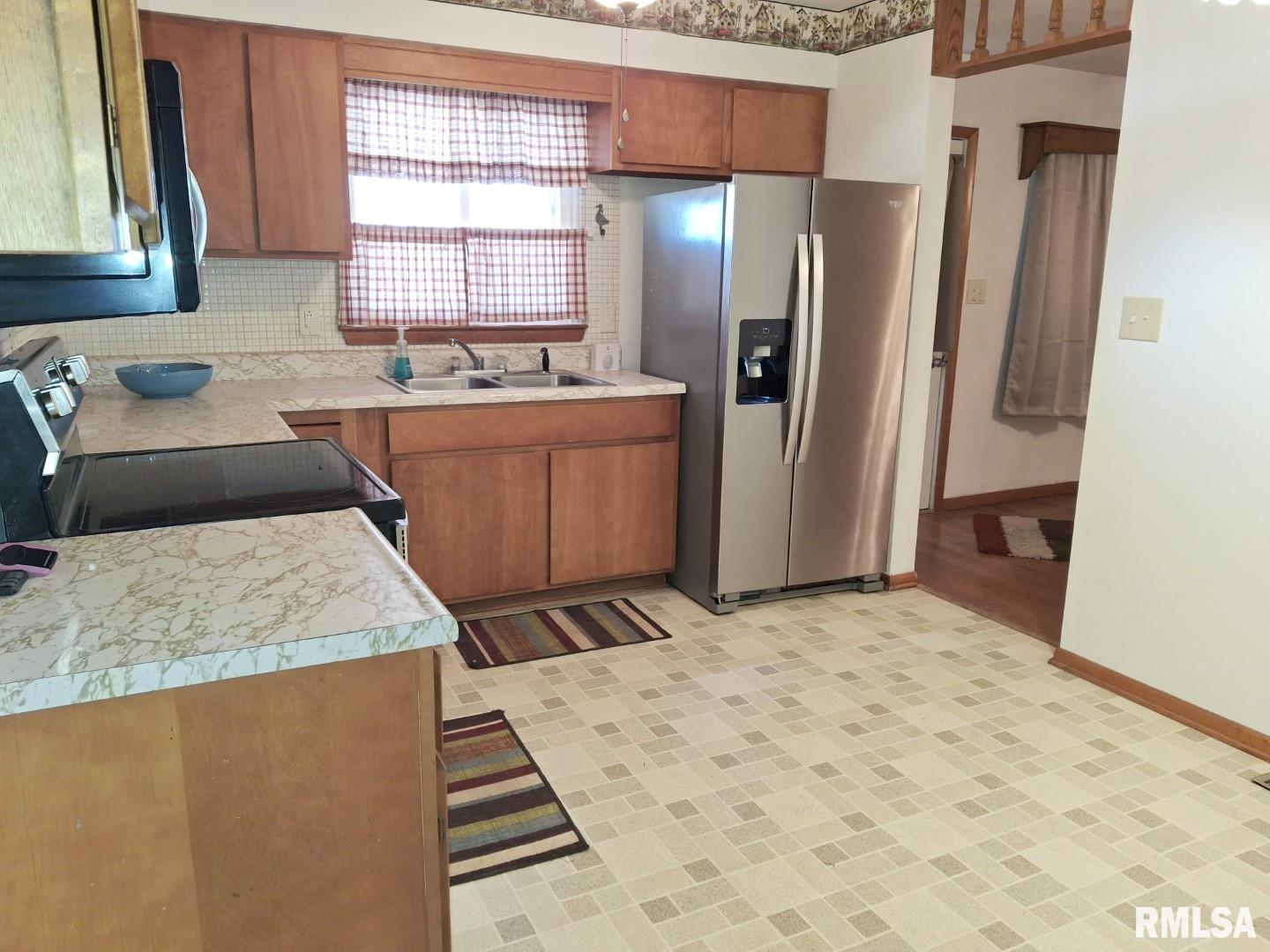 336 North 14th Avenue Canton, IL 61520 - Photo 7 of 31