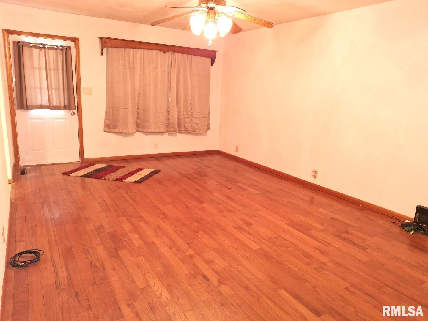 336 North 14th Avenue Canton, IL 61520 - Photo 9 of 31