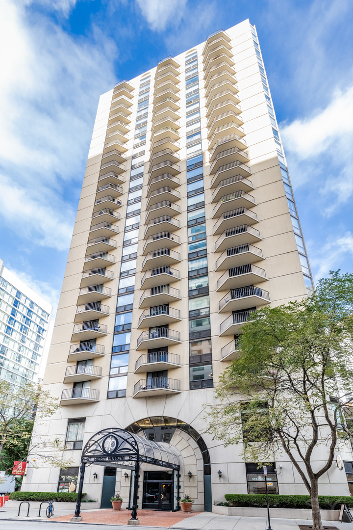 70 West Huron Street, Unit 2003 Chicago, IL 60654 - Photo 1 of 1