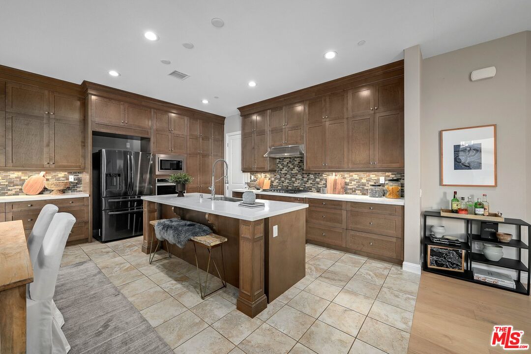 20824 Pine Cone Circle Porter Ranch, CA 91326 - Photo 11 of 61