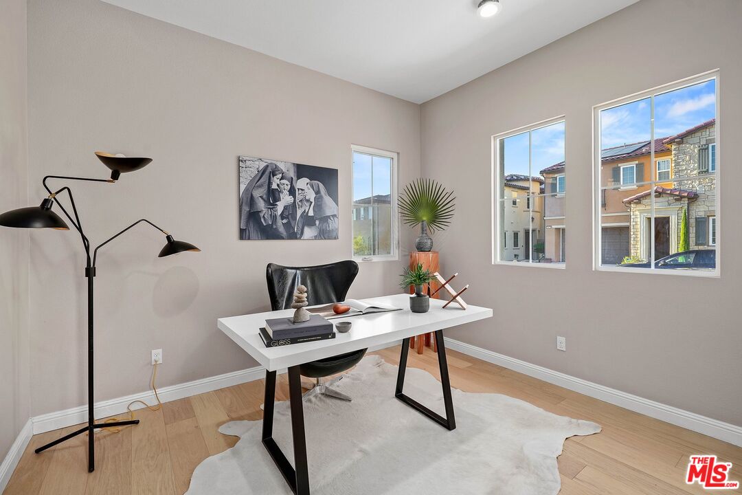 20824 Pine Cone Circle Porter Ranch, CA 91326 - Photo 19 of 61