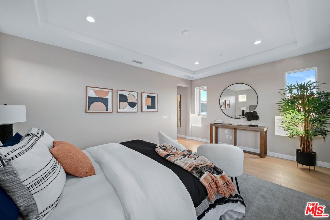 20824 Pine Cone Circle Porter Ranch, CA 91326 - Photo 28 of 61