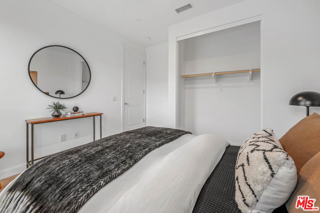 20824 Pine Cone Circle Porter Ranch, CA 91326 - Photo 44 of 61