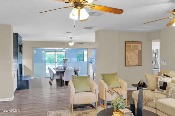 $950,000 | 4221 East Emelita Avenue, Mesa, AZ 85206