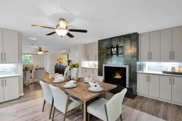 $950,000 | 4221 East Emelita Avenue, Mesa, AZ 85206