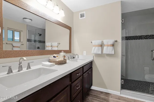 $950,000 | 4221 East Emelita Avenue, Mesa, AZ 85206