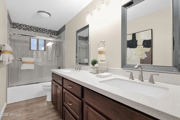 $950,000 | 4221 East Emelita Avenue, Mesa, AZ 85206