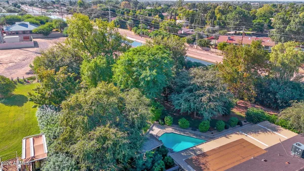 $950,000 | 4221 East Emelita Avenue, Mesa, AZ 85206