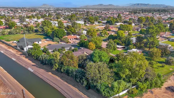 $950,000 | 4221 East Emelita Avenue, Mesa, AZ 85206