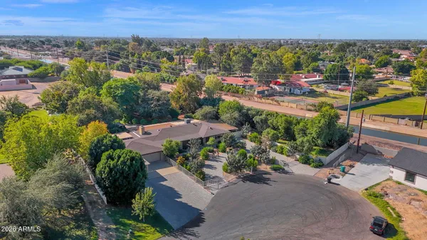 $950,000 | 4221 East Emelita Avenue, Mesa, AZ 85206