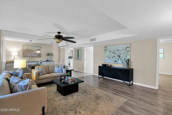 $950,000 | 4221 East Emelita Avenue, Mesa, AZ 85206