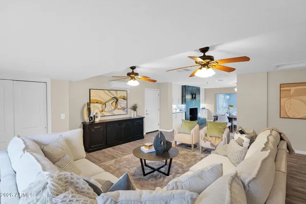 $950,000 | 4221 East Emelita Avenue, Mesa, AZ 85206