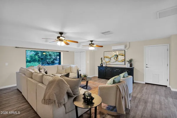 $950,000 | 4221 East Emelita Avenue, Mesa, AZ 85206