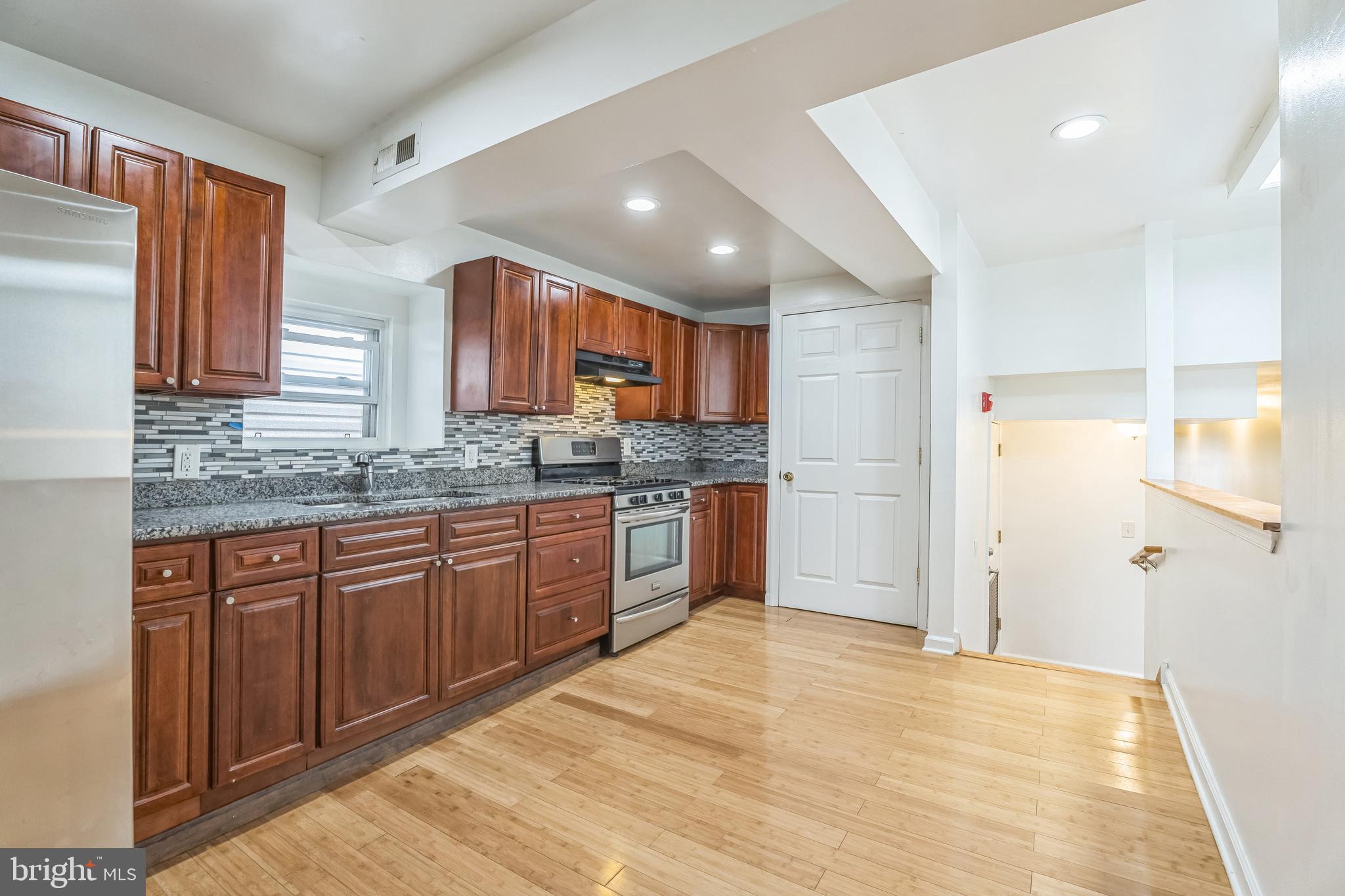 4220 Chestnut Street, Unit 3 Philadelphia, PA 19104 - Photo 6 of 15