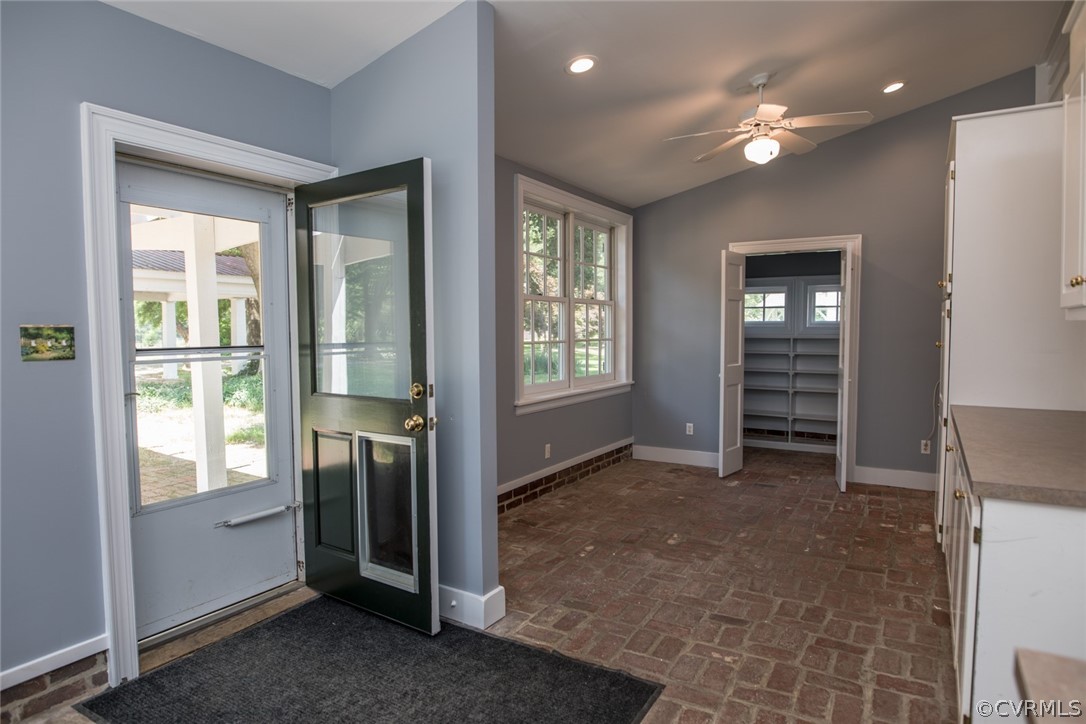 11218 Cross Corner Road Ashland, VA 23005 - Photo 18 of 42 Gallery Image 18
