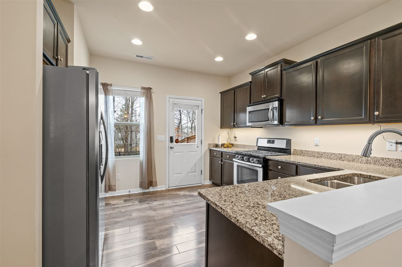 8151 Feldwig Place Raleigh, NC 27616 - Photo 5 of 28 Kitchen
