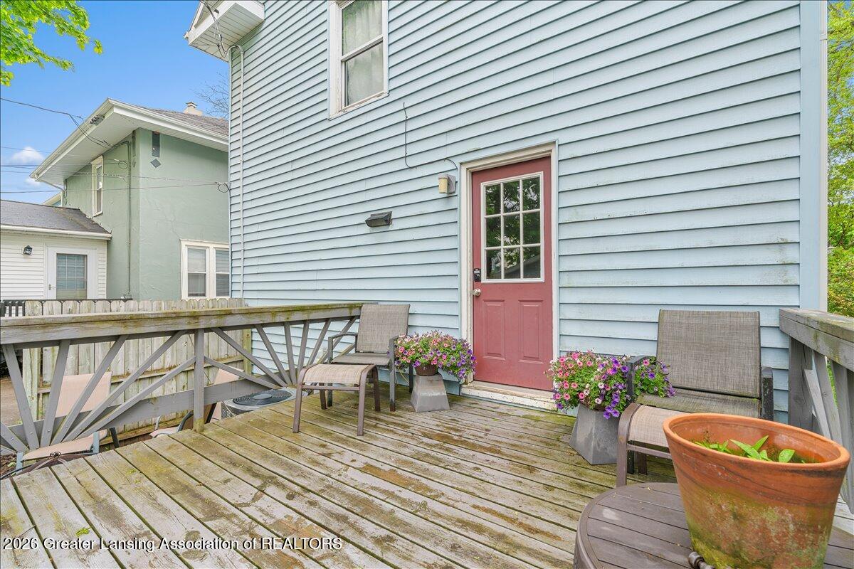 1804 Drexel Road Lansing, MI 48915 - Photo 22 of 30 28-Media Jett - 27