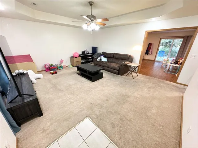 $254,000 | 606 Kendrick Lane, Knob Noster, MO 65336