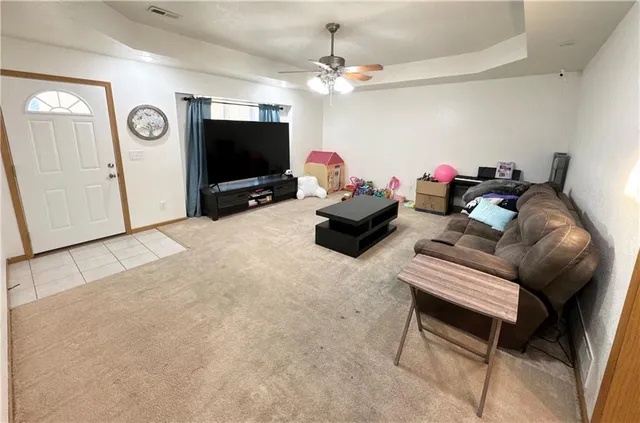 $254,000 | 606 Kendrick Lane, Knob Noster, MO 65336