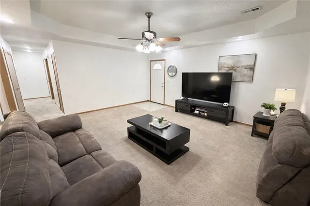 $249,000 | 606 Kendrick Lane, Knob Noster, MO 65336