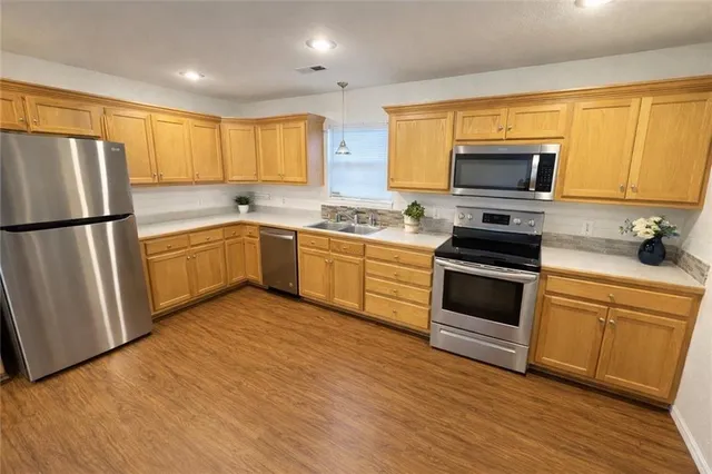 $249,000 | 606 Kendrick Lane, Knob Noster, MO 65336